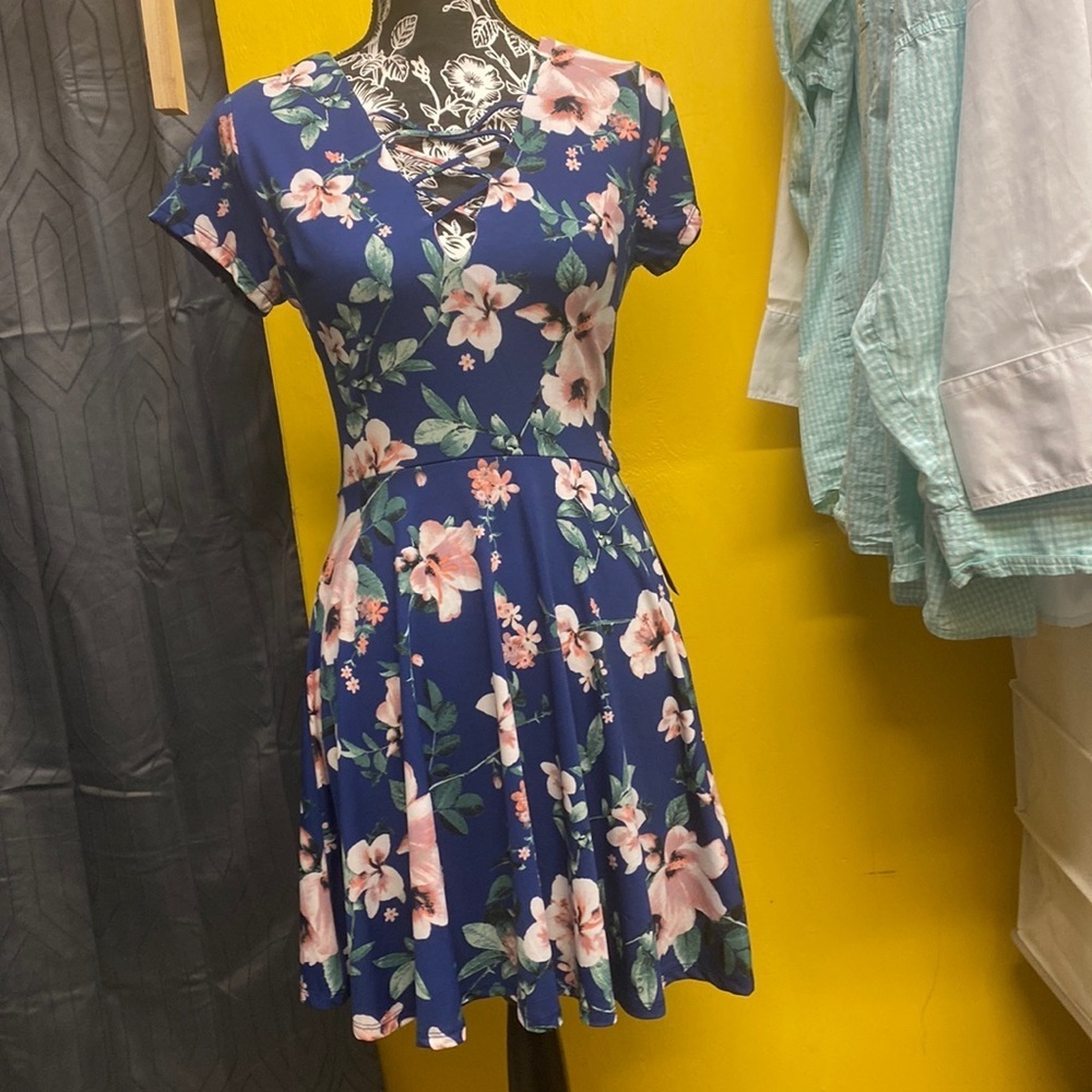 NWT navy Floral Mini Dress​​